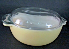 Vtg Pyrex Lidded Casserole 1 Qt Pale Yellow Opal Glass JAJ Gaity Series England picture