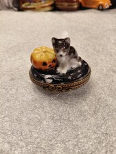 Limoges France Halloween Trinket Box Peint Main Cat & Jack-o'-Lantern Hand Paint picture
