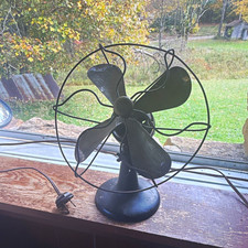 Westinghouse Antique Vintage Black Metal Corded Electric 3-Blade Table Fan picture