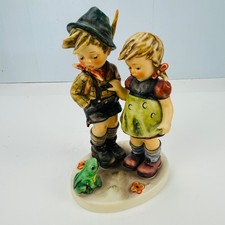 Hummel Goebel #394 Timid Little Sister 7