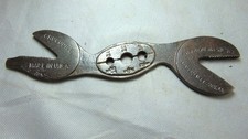 Antique Double Side HAWKEYE Alligator Wrench & Thread Gage • VINTAGE Tools ☆USA picture