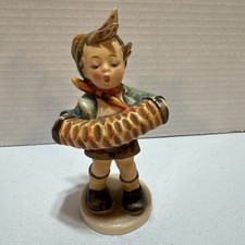 MJ Hummel 6” Figurine Accordion Boy #185  US Zone Germany picture