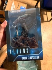 NECA Aliens Razor Claws Alien Action Figure Science Fiction & Horror Genre picture