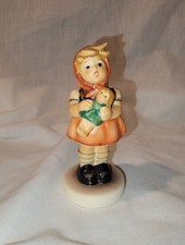 Hummel 239/B Figurine 