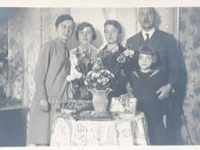 Vtg Funny Expressions Photo Everyone Looking Different Directions Dated 1929 picture
