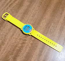 Nickelodeon Doug 1993 Vintage Yellow Digital Quartz Kids Watch 30m 33mm picture