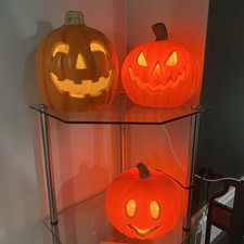 Set Of 3 VTG Plastic Light Up Pumkins 2 Plug In 1 Battery Operated 10