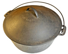 Antique Wagner Ware No 10 Cast Iron Round Roaster Drip Drop Baster Dutch Oven picture