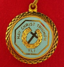 Vintage MAY CHRIST TRIUMPH Medal YLI Grand Institute Burlingame CA 1977 Pendant picture