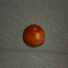 Premium Carnelian Agate Bead, Stable Mineral Structure for Collection 3.3g picture