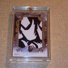 Topps 2025 Topps Royalty WWE Relic Jewels Jacob Fatu RJ-19 /10 Memo picture
