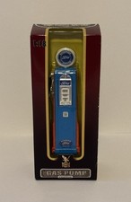 NIB Road Signature Ford Authorized Service Gas Pump Replica 1:18 Scale Die Cast picture