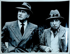 Vintage 1983 Small & Frye CBS Press Photo Darren McGavin Henry Gibson picture