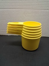 Vintage Tupperware Yellow 6 Measuring Cups Set 1/4 1/3 1/2 2/3 3/4 1 Cup picture