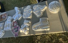 10 Used/Not Used Vintage Cake Pans Power Ranger, Shoe, Bear, Flintstone & More picture
