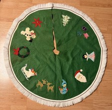 VTG GREEN FELT SEQUIN BEADED CHRISTMAS TREE SKIRT SANTA ELF ANGEL FROSTY SLEIGH picture