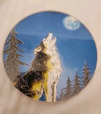 Wolf Howling At The Moon Disc Plastic/Acrylic Outline Overlay & Similar Knife  picture